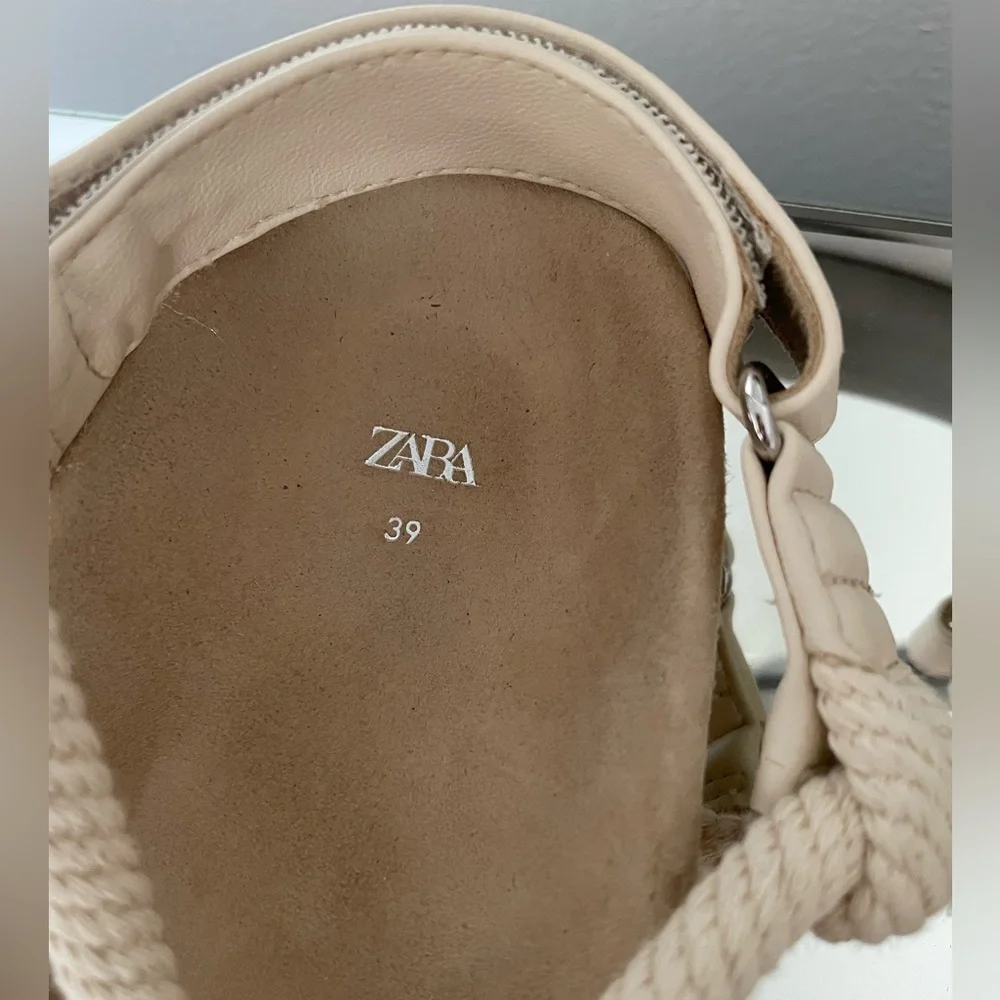 Zara Women's Beige and Cream Sandals - Picture 6 of 8